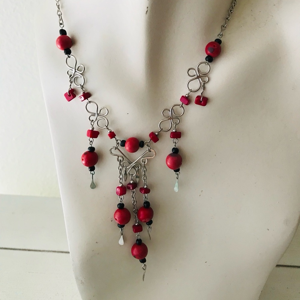 Bohemian Red and Silver Beaded Necklace O/S